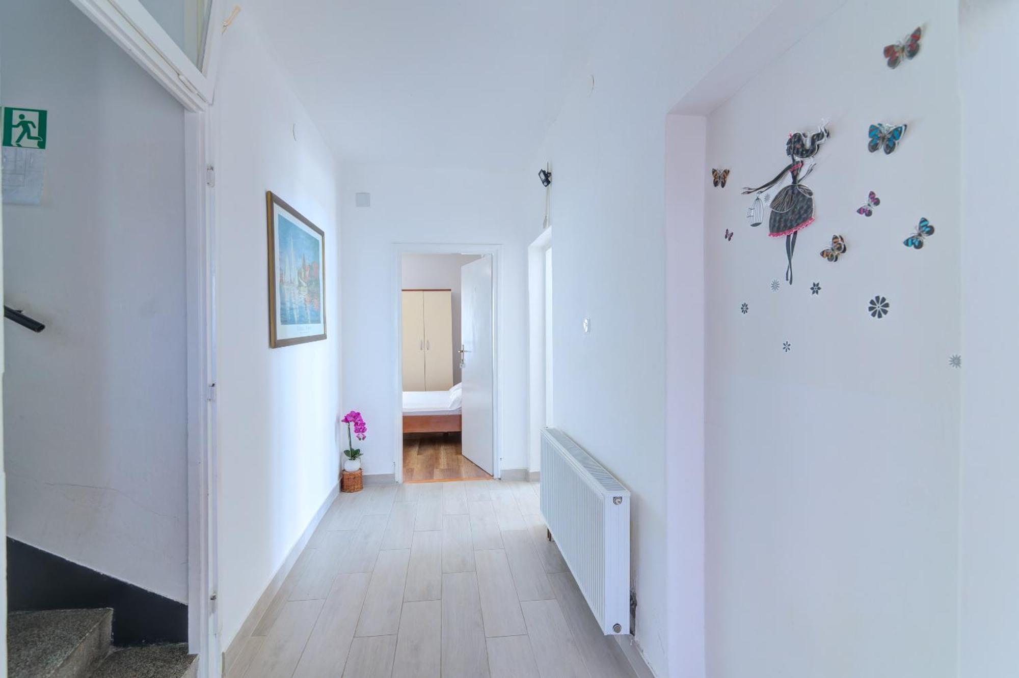 Apartmani Ana Сен Екстериор снимка