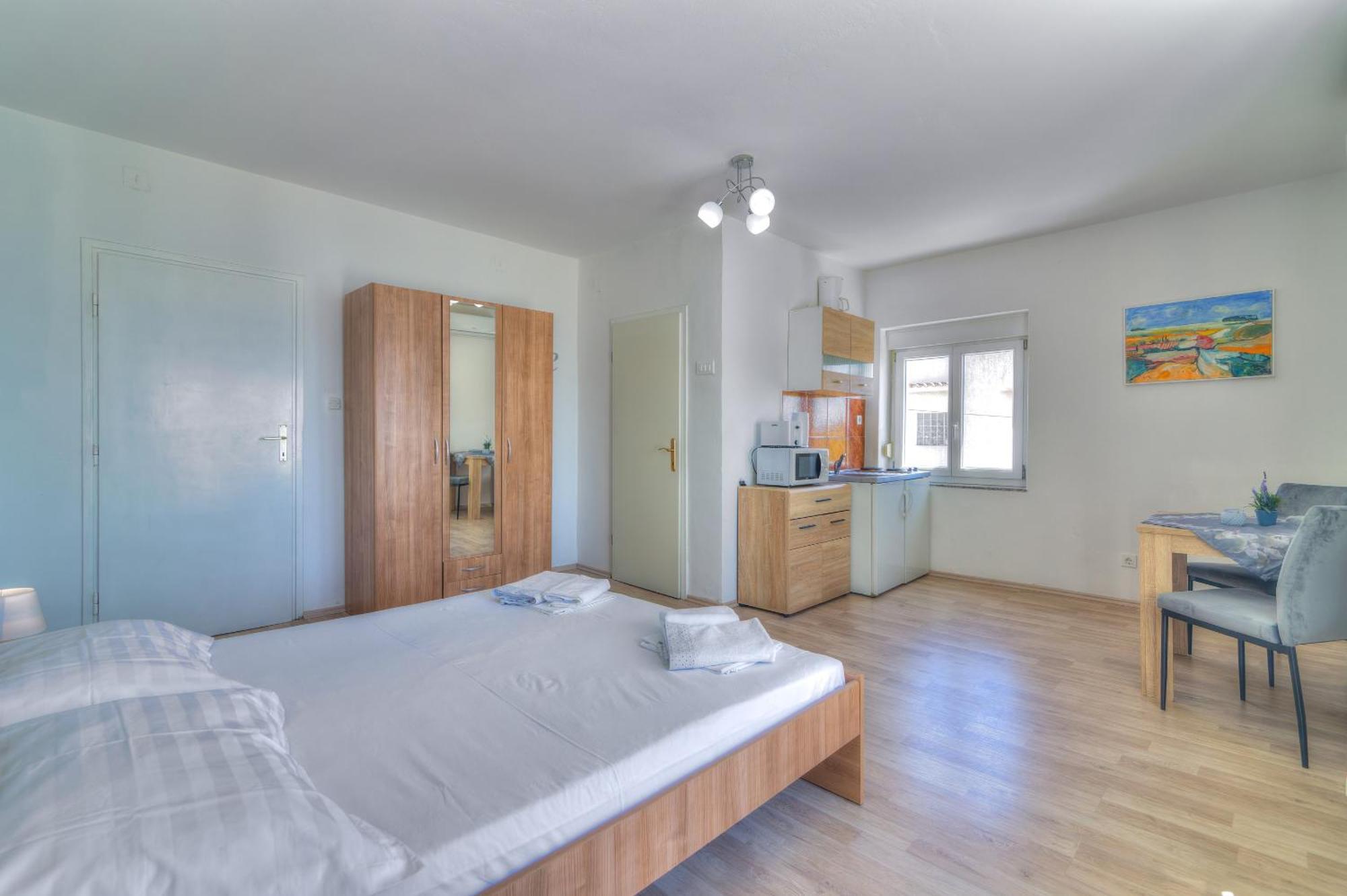 Apartmani Ana Сен Стая снимка